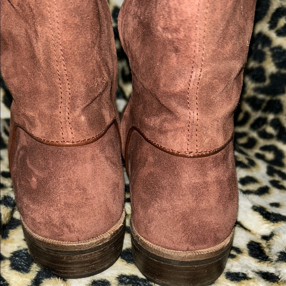 UGG Daley Brown Suede. Boots With Dust-bag in Box. - Picture 5 of 15